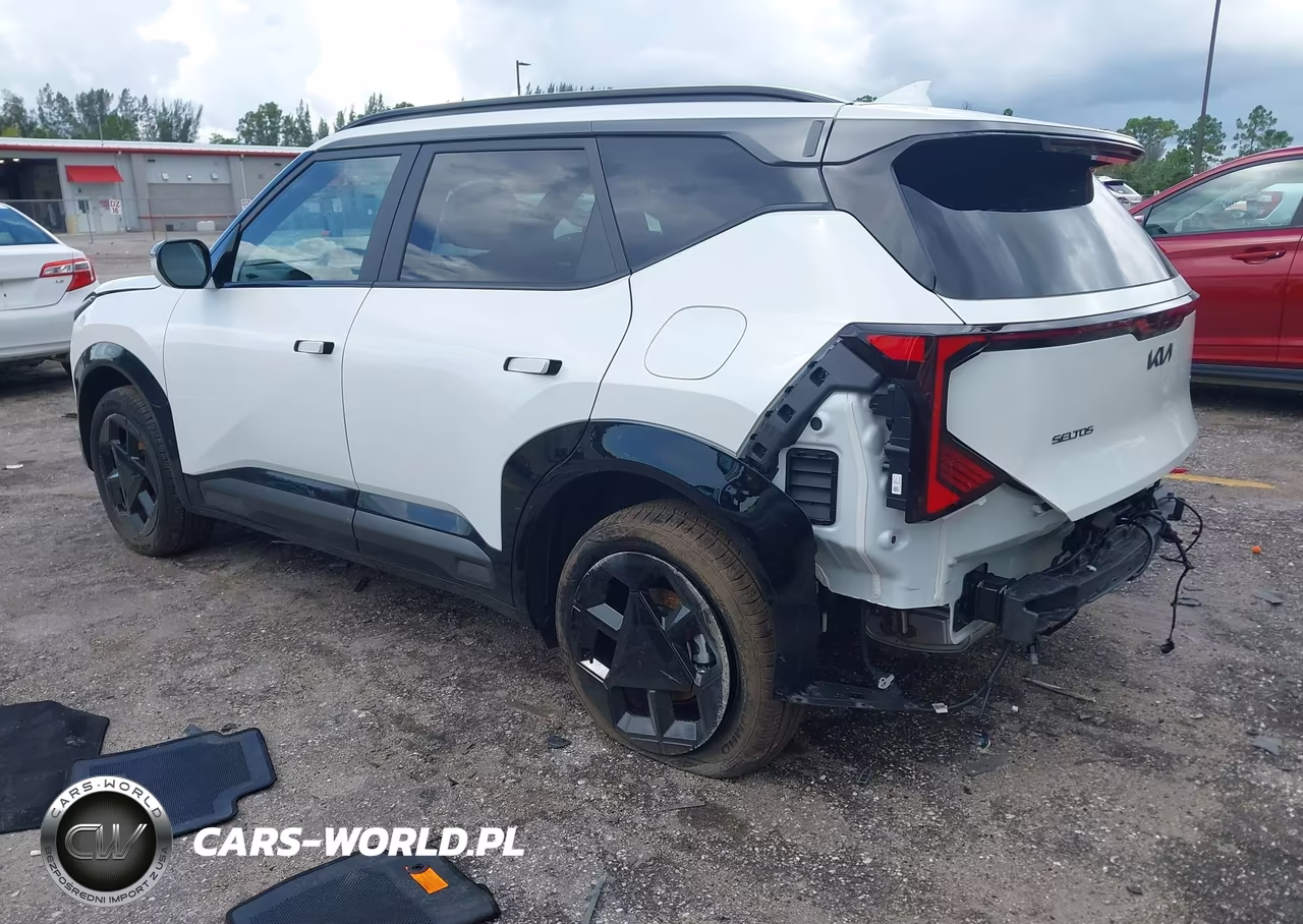 2027 Kia Seltos VIN:KNDEDCD39V7013828 - 3