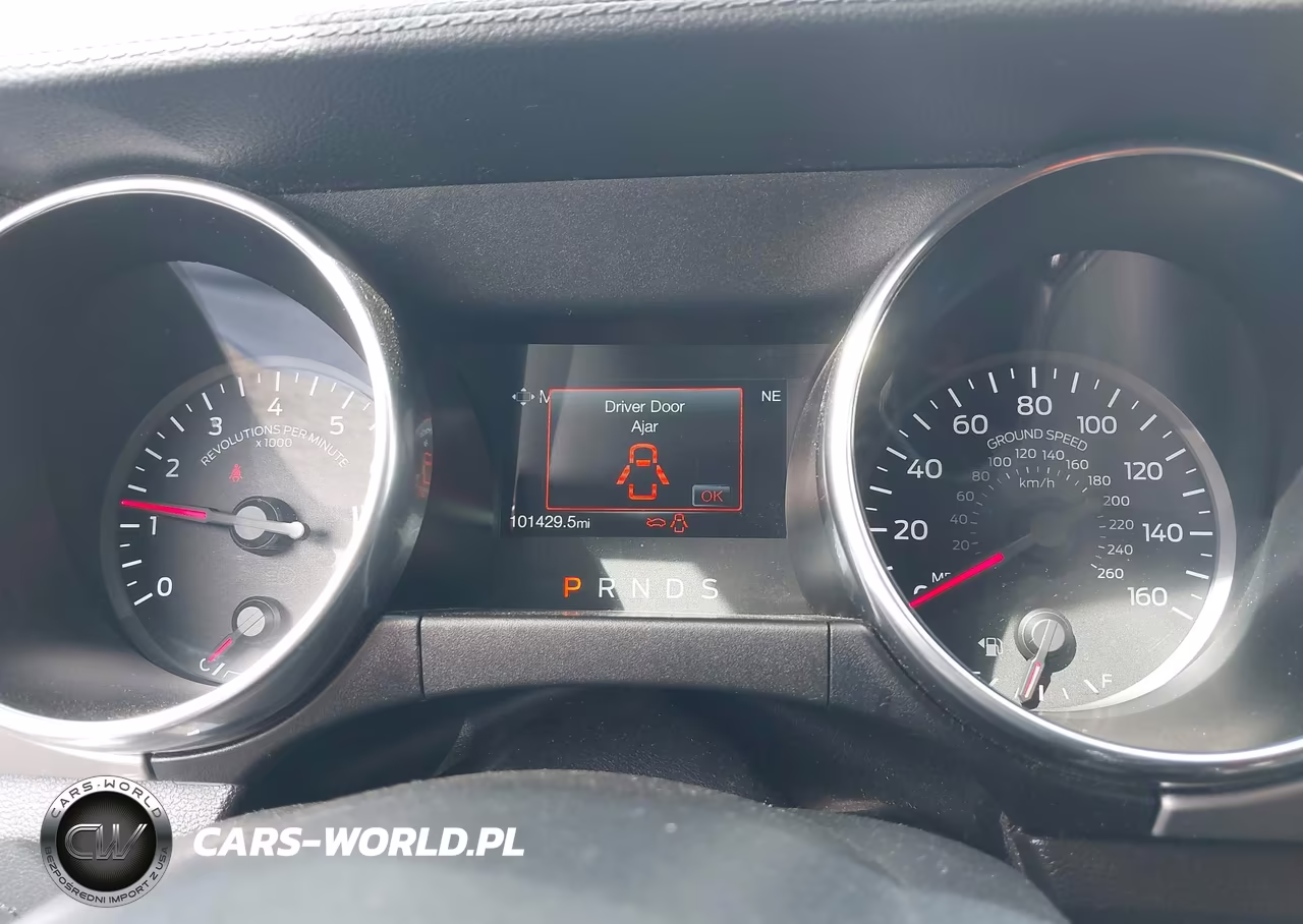 2018 Ford Mustang Ecoboost Premium VIN:1FATP8UH7J5142654 - 16