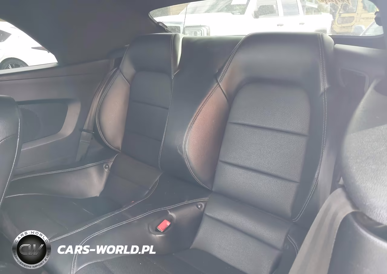2018 Ford Mustang Ecoboost Premium VIN:1FATP8UH7J5142654 - 8