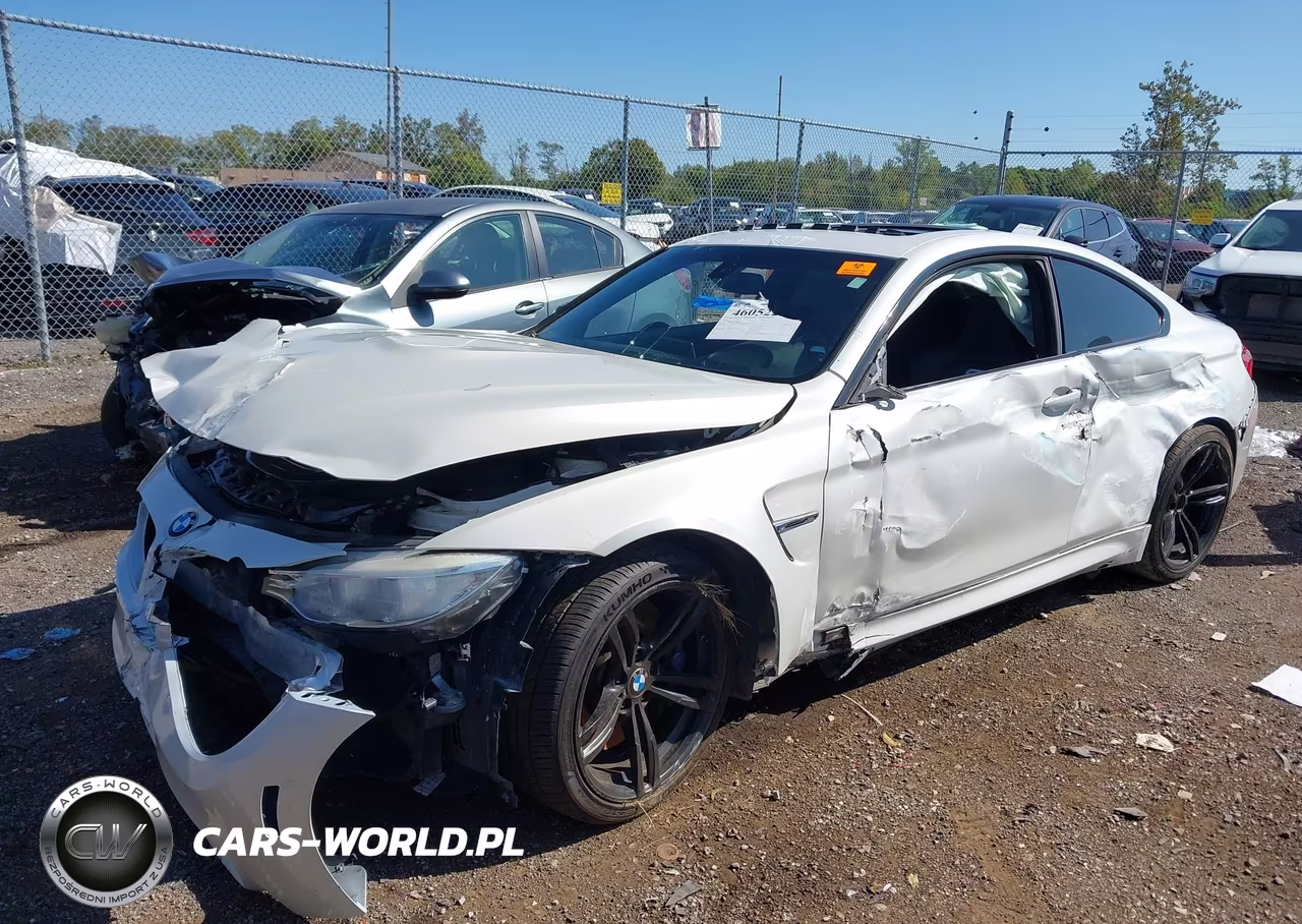 2015 BMW M4 VIN:WBS3R9C52FK329982 - 2