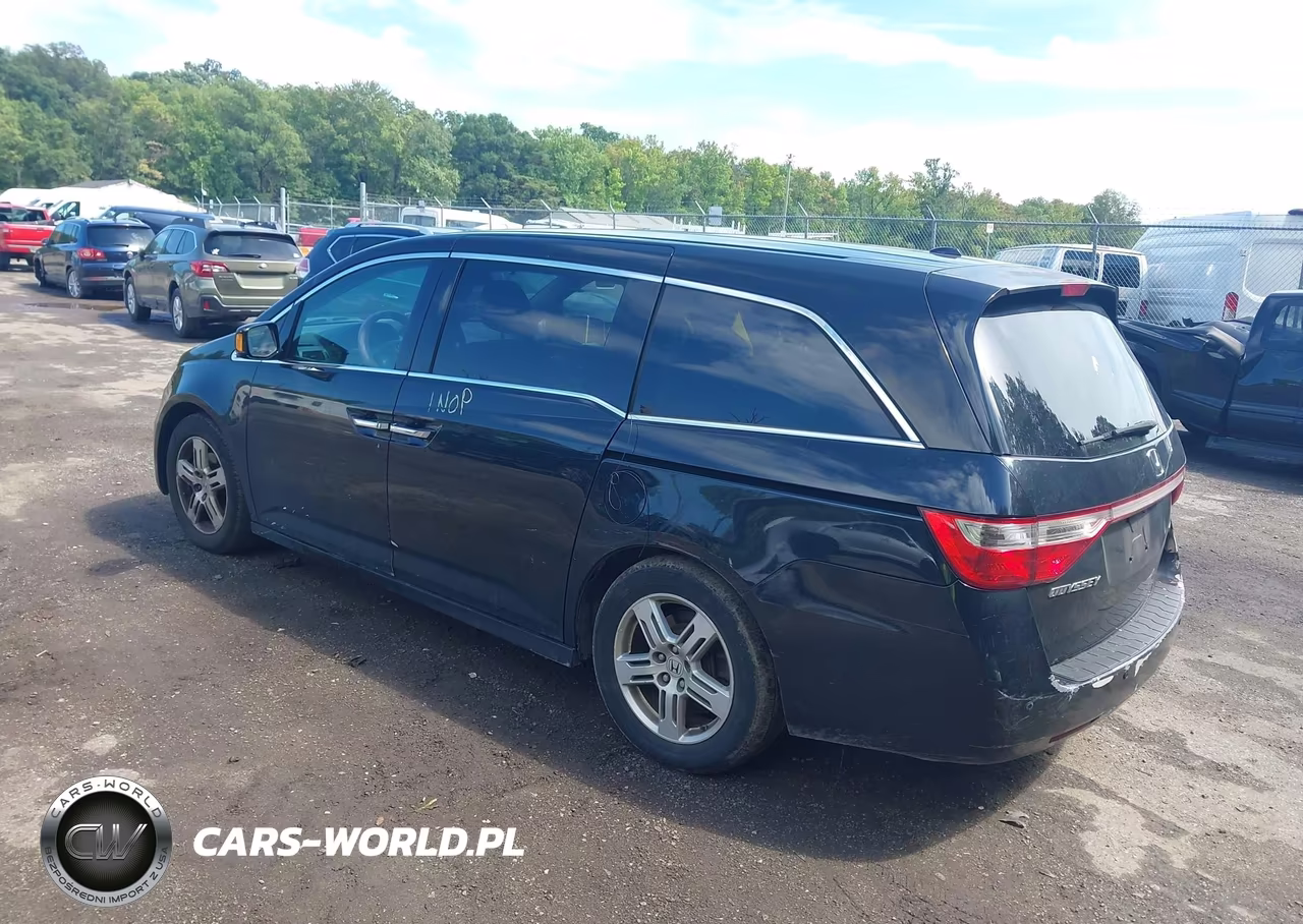 2011 Honda Odyssey Touring-Touring Elite VIN:5FNRL5H91BB056614 - 3