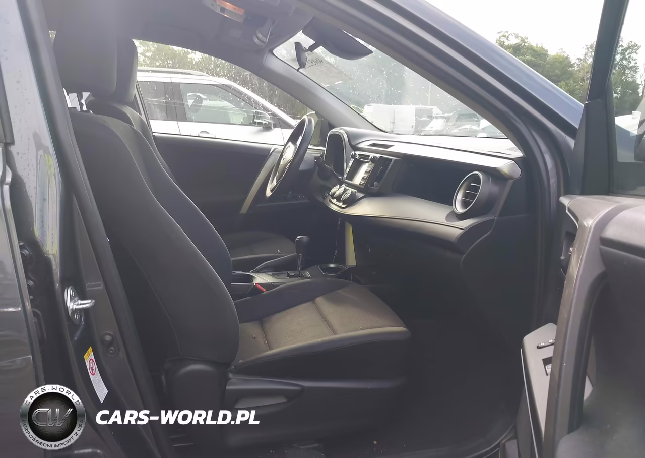 2018 Toyota Rav4 Le VIN:JTMBFREV9JJ729545 - 5