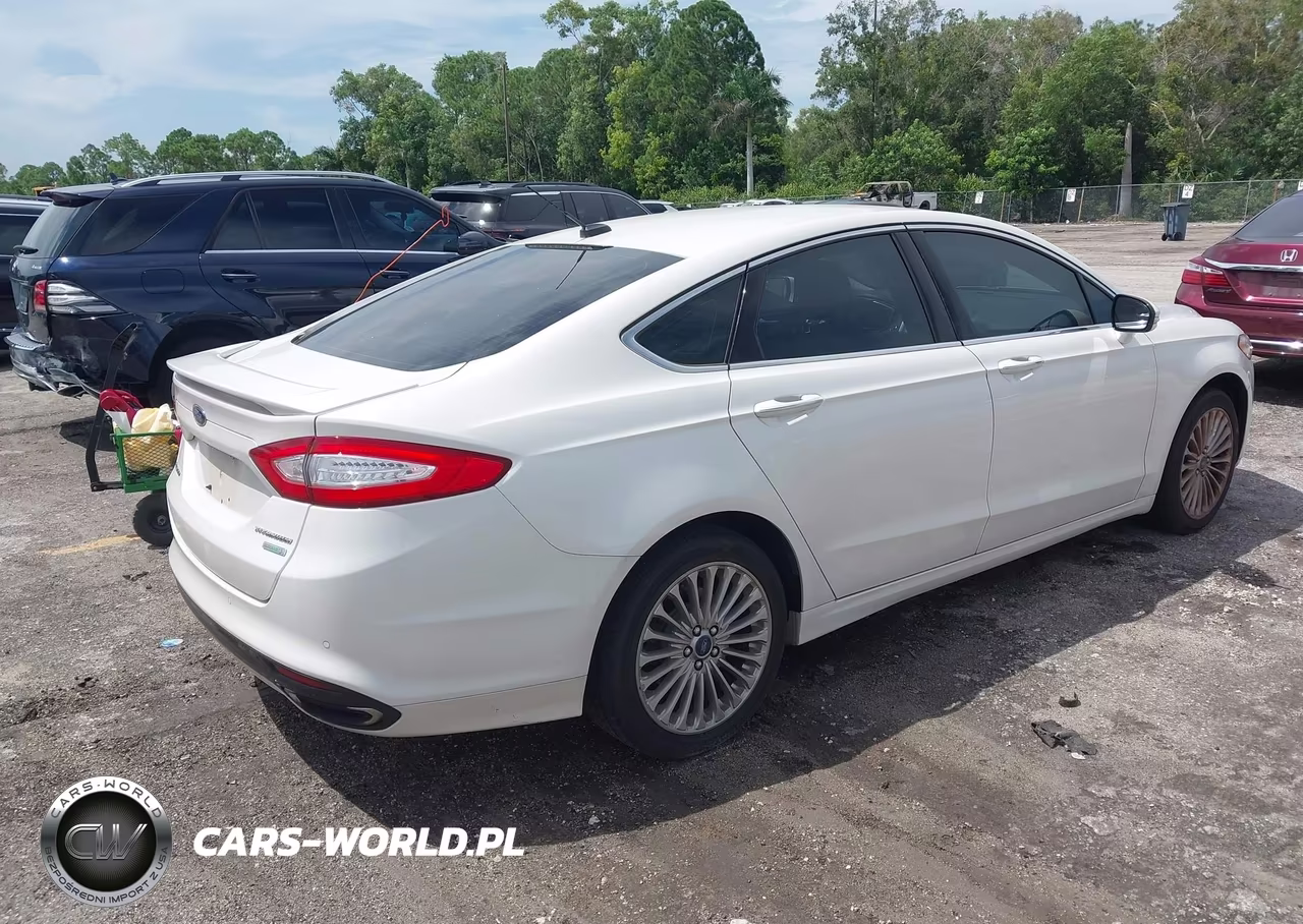 2015 Ford Fusion Titanium VIN:3FA6P0K91FR297862 - 4