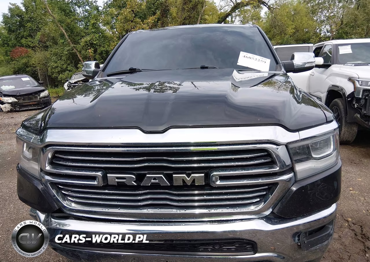 2019 Ram 1500 Laramie 4X4 5'7 Box VIN:1C6SRFJT3KN918039 - 12