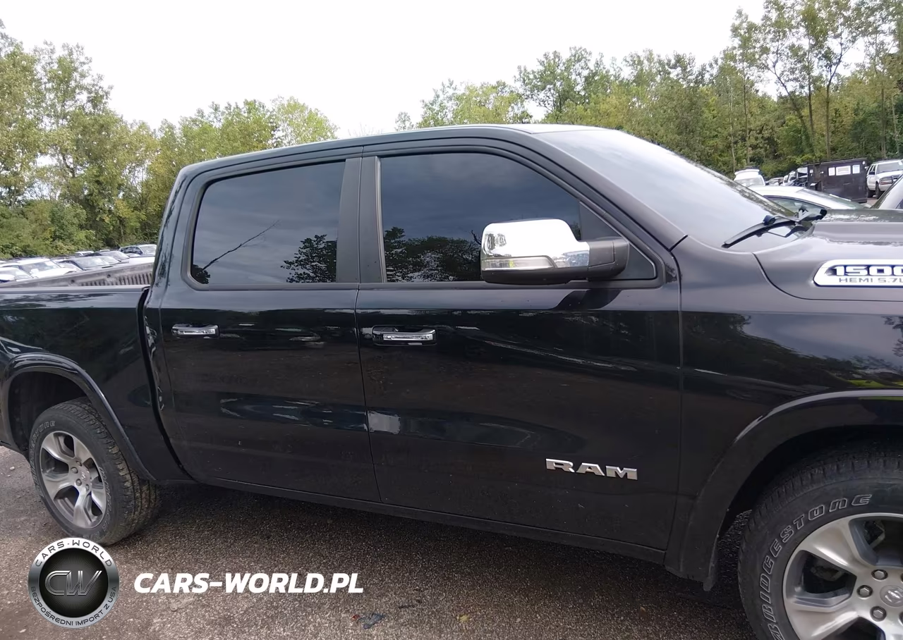 2019 Ram 1500 Laramie 4X4 5'7 Box VIN:1C6SRFJT3KN918039 - 13