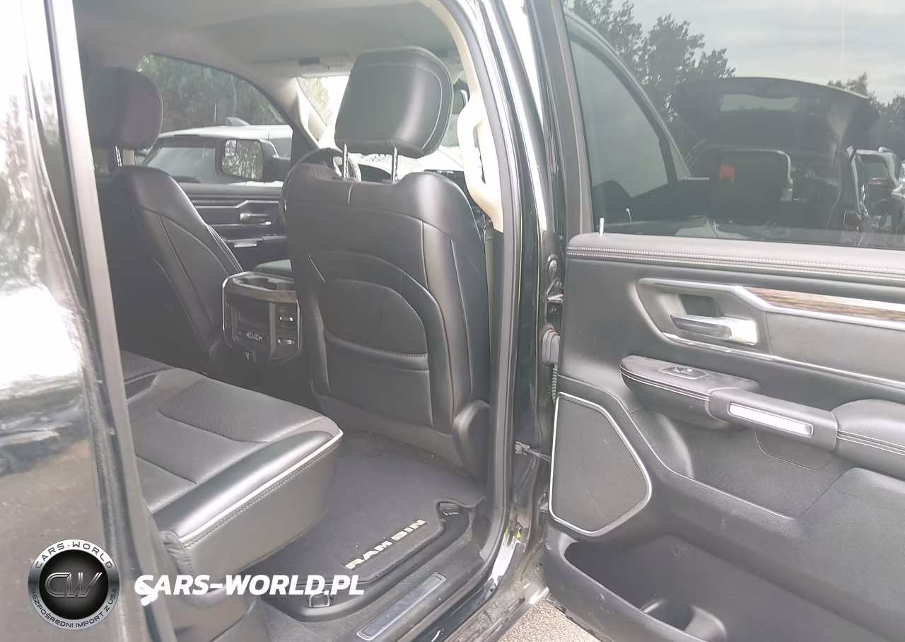 2019 Ram 1500 Laramie 4X4 5'7 Box VIN:1C6SRFJT3KN918039 - 8