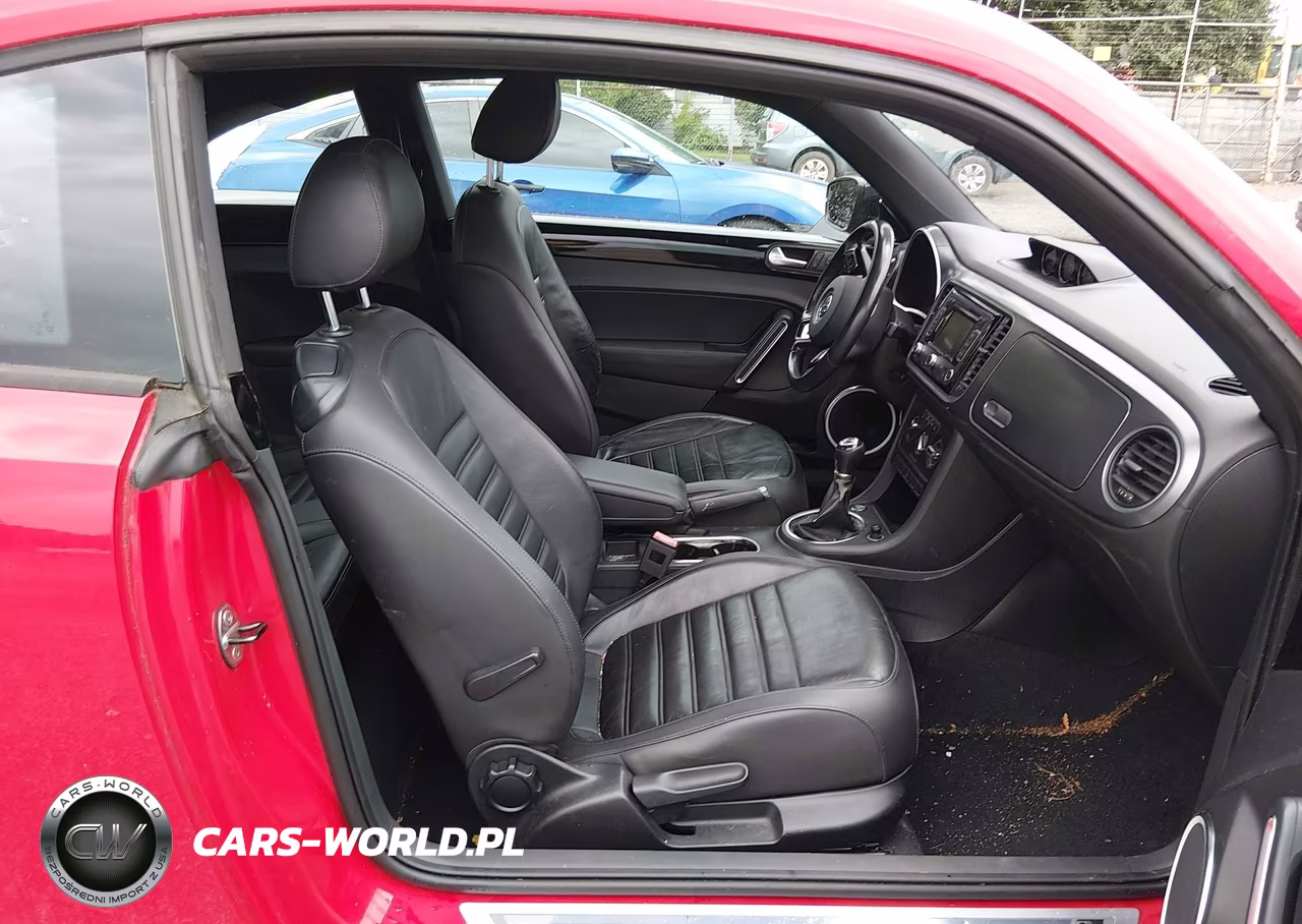 2013 Volkswagen Beetle R-Line VIN:3VW4T7AT7DM685771 - 5