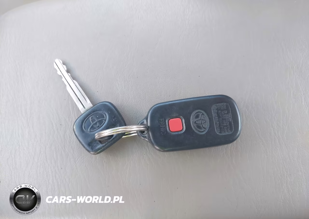 2003 Toyota Camry Le VIN:4T1BE30K33U664041 - 11