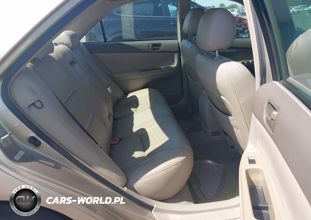 2003 Toyota Camry Le VIN:4T1BE30K33U664041 - 8