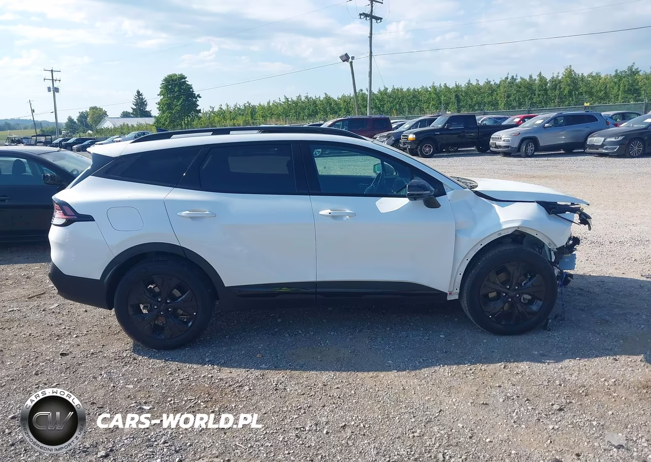 2025 Kia Sportage Plug-In Hybrid X-Line Prestige VIN:KNDPZDDH2S7178403 - 13