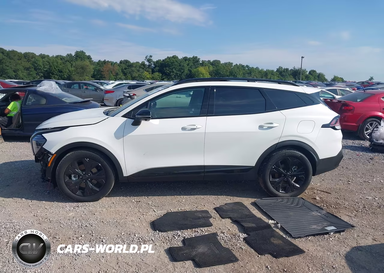 2025 Kia Sportage Plug-In Hybrid X-Line Prestige VIN:KNDPZDDH2S7178403 - 14