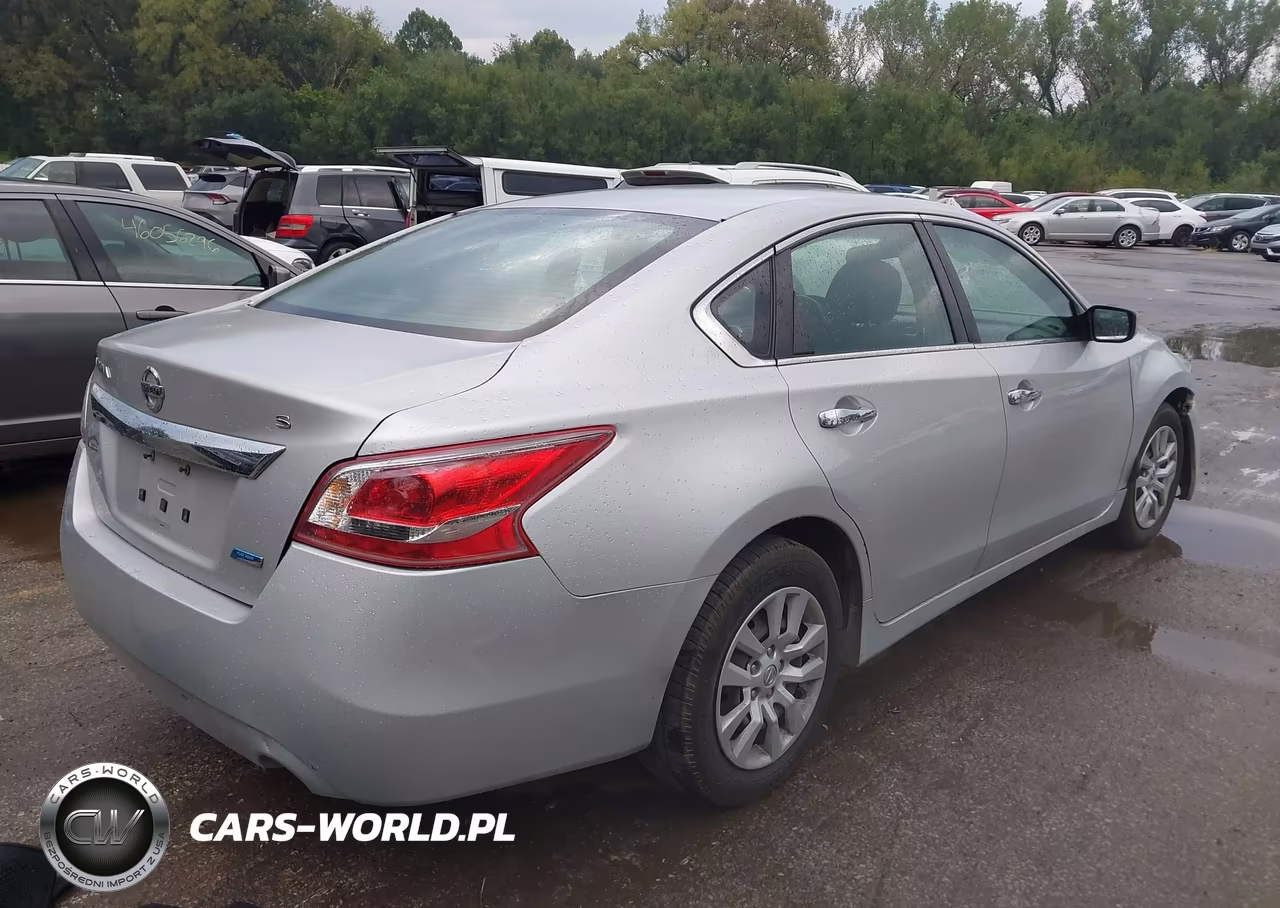 2013 Nissan Altima 2.5 S VIN:1N4AL3AP8DN526710 - 4