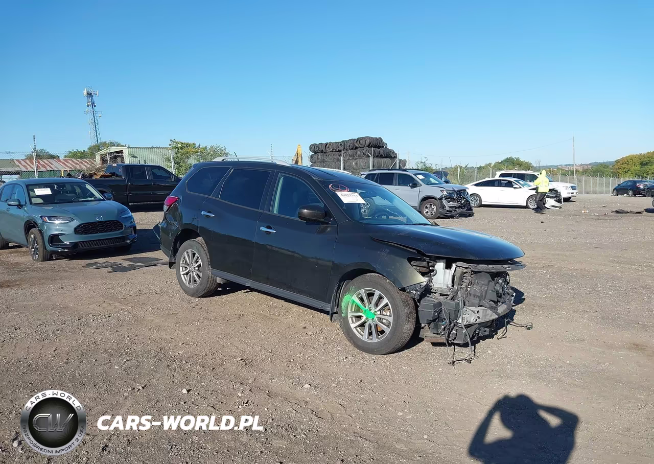 2015 Nissan Pathfinder S
