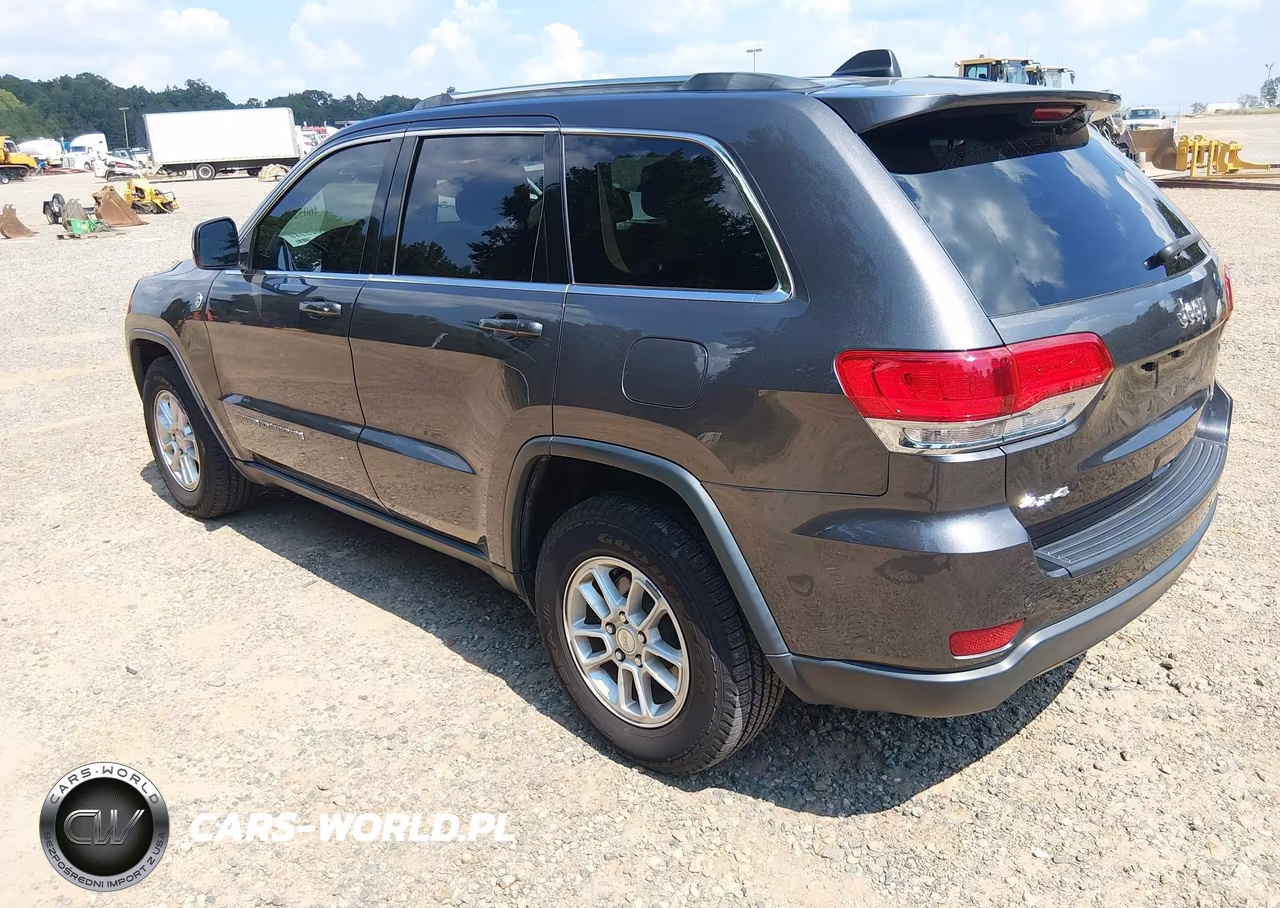 2019 Jeep Grand Cherokee Laredo E 4X4 VIN:1C4RJFAG1KC837036 - 3