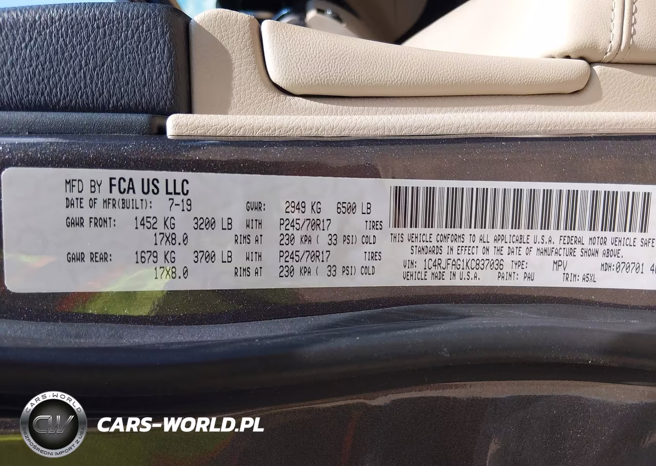 2019 Jeep Grand Cherokee Laredo E 4X4 VIN:1C4RJFAG1KC837036 - 9
