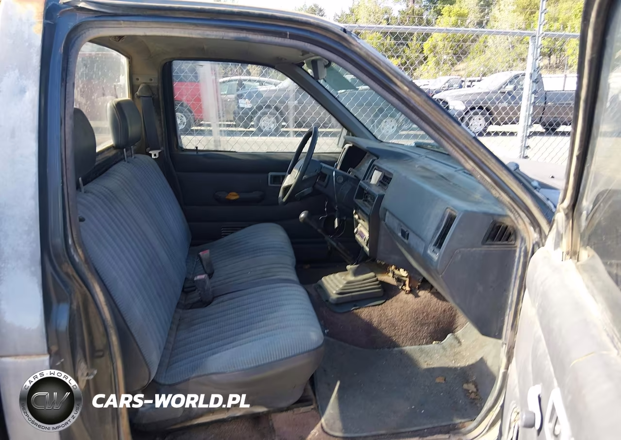 1993 Nissan Truck Short Wheelbase VIN:1N6SD11S8PC305240 - 5