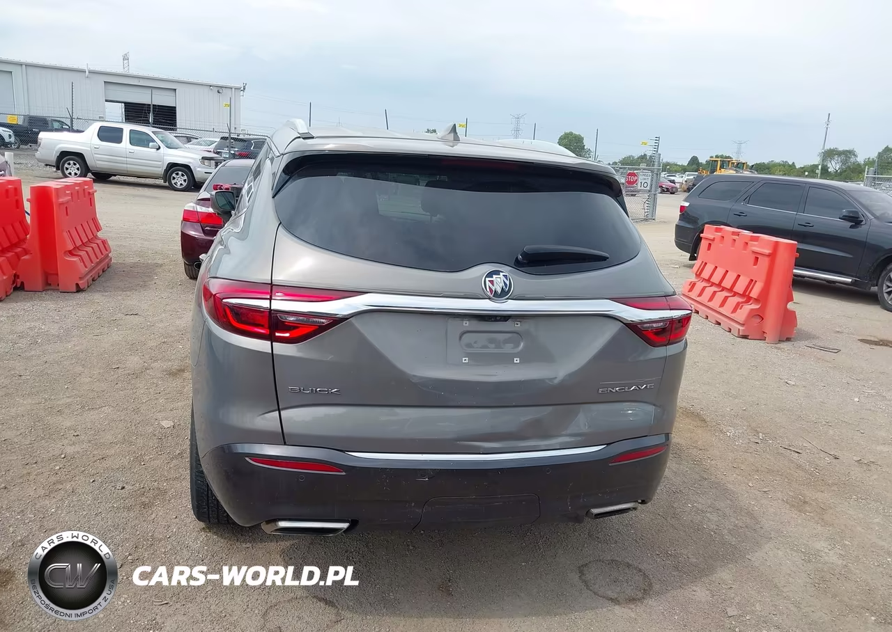 2018 Buick Enclave Essence VIN:5GAERBKW7JJ263334 - 16