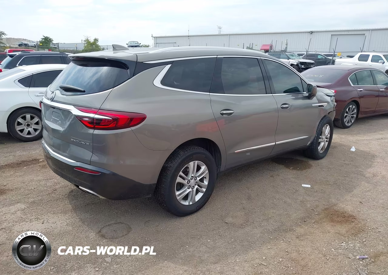 2018 Buick Enclave Essence VIN:5GAERBKW7JJ263334 - 4