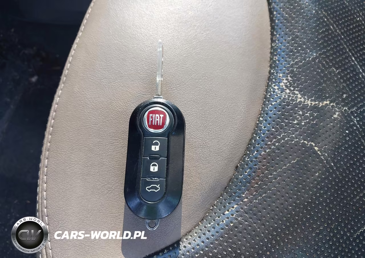 2014 Fiat 500L Lounge VIN:ZFBCFACH6EZ013795 - 11