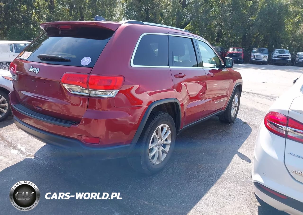 2015 Jeep Grand Cherokee Laredo VIN:1C4RJFAG5FC697000 - 4