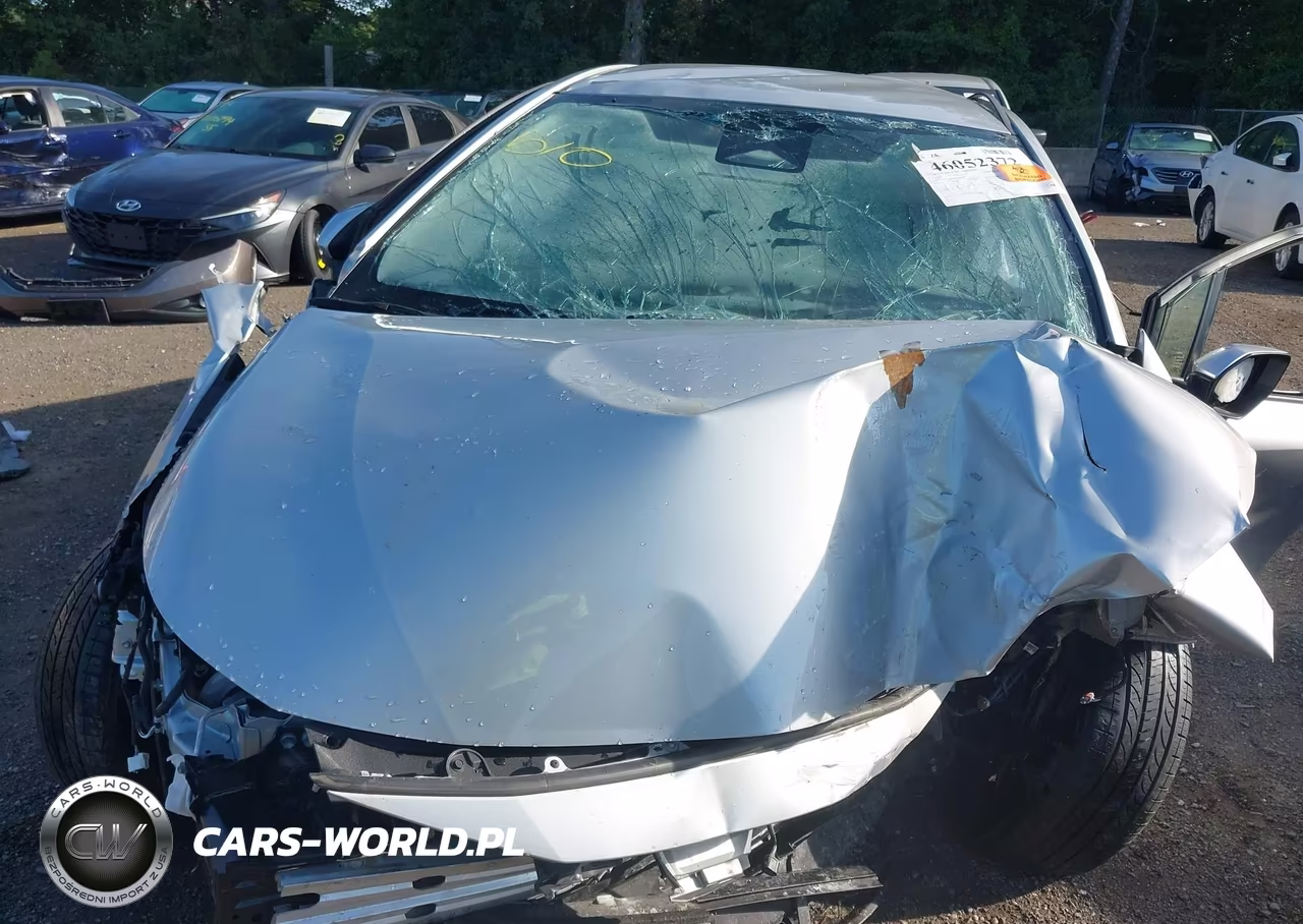 2024 Toyota Corolla Hybrid Le VIN:JTDBCMFE0R3066327 - 10