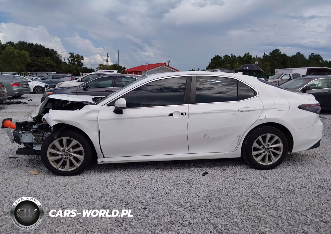 2022 Toyota Camry Le VIN:4T1C11AK2NU667115 - 13
