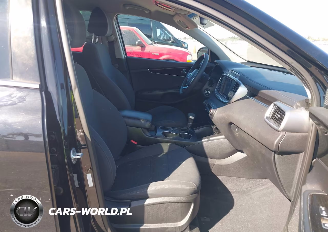 2019 Kia Sorento 3.3L Lx VIN:5XYPG4A5XKG489063 - 5