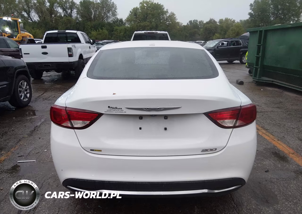 2015 Chrysler 200 Limited VIN:1C3CCCAB3FN692874 - 16