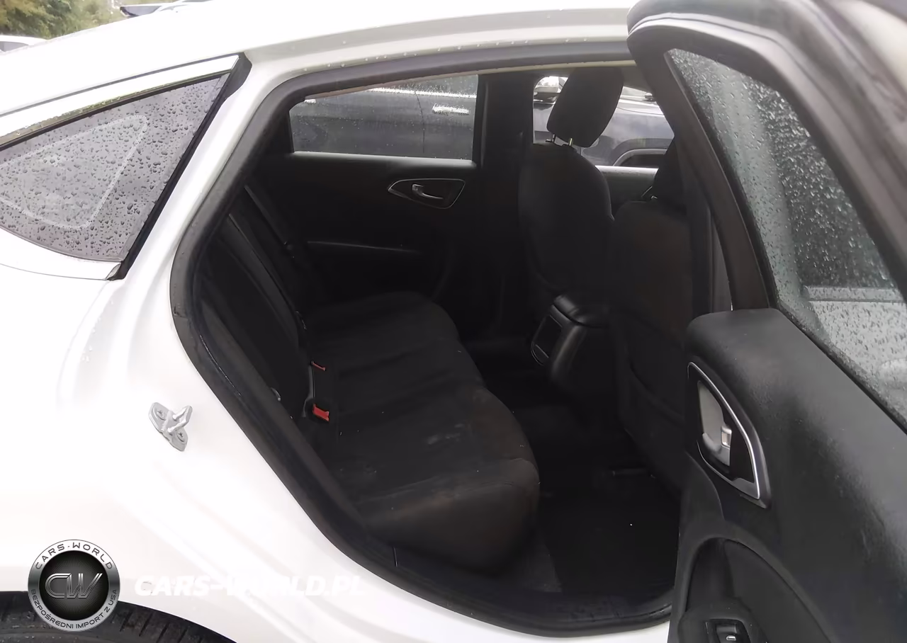 2015 Chrysler 200 Limited VIN:1C3CCCAB3FN692874 - 8