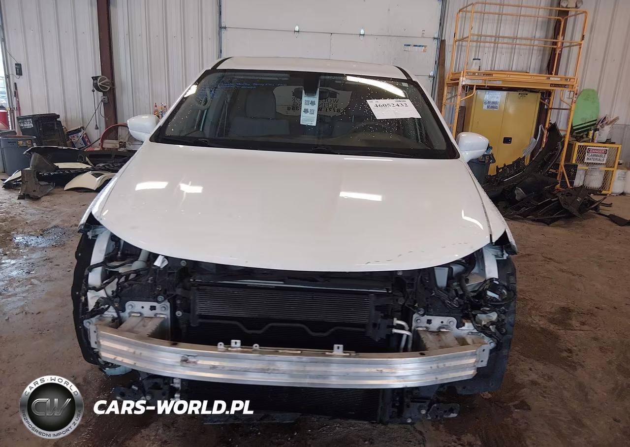 2018 Chrysler Pacifica Touring Plus VIN:2C4RC1FG1JR112502 - 12
