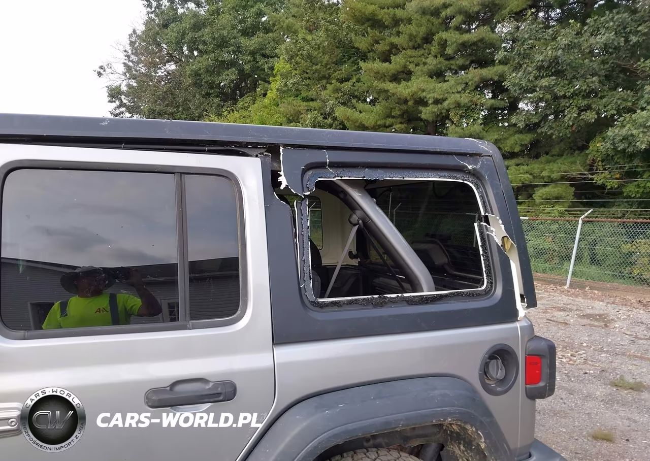 2020 Jeep Wrangler Unlimited Sport S 4X4 VIN:1C4HJXDN7LW269628 - 6