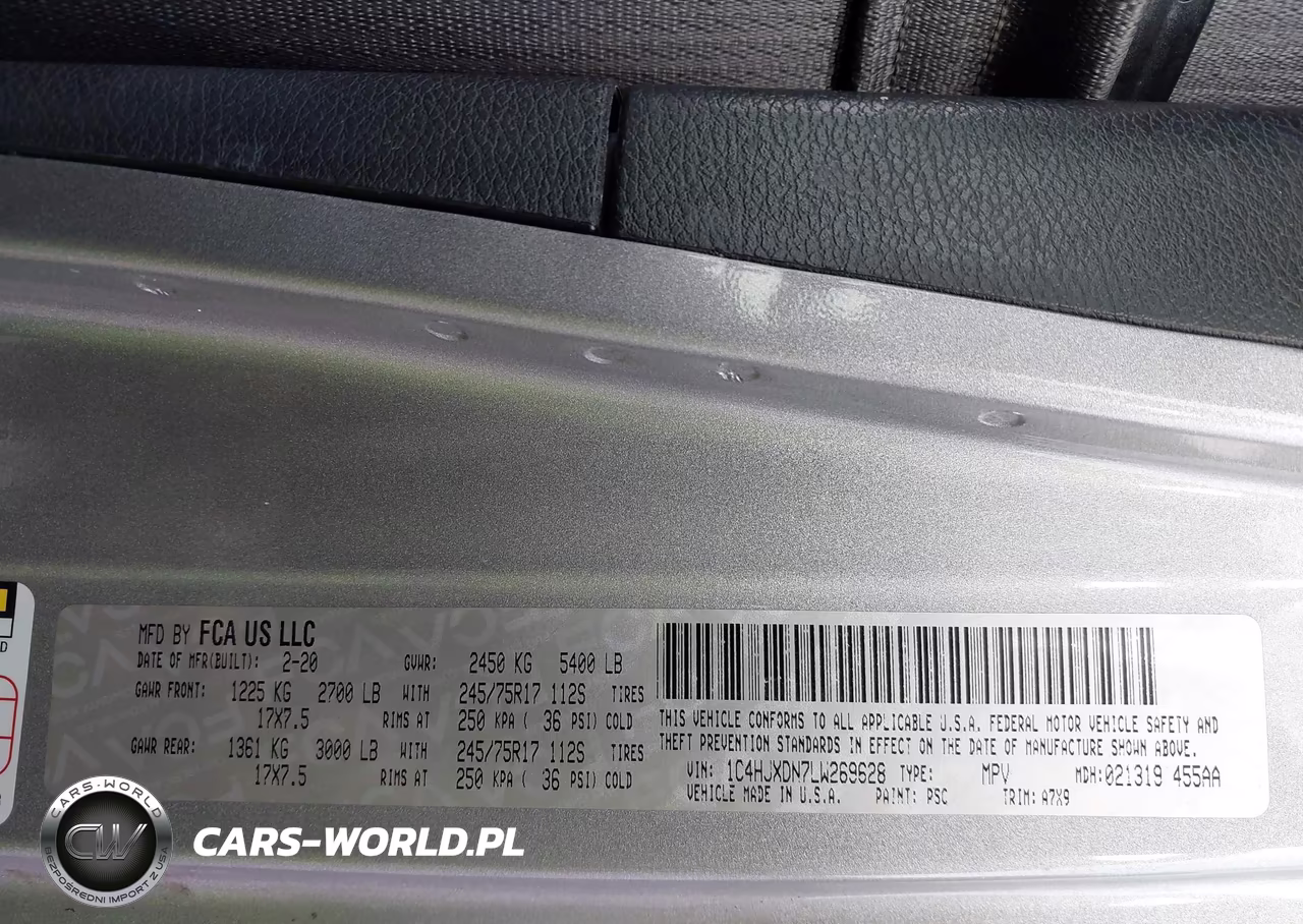 2020 Jeep Wrangler Unlimited Sport S 4X4 VIN:1C4HJXDN7LW269628 - 9