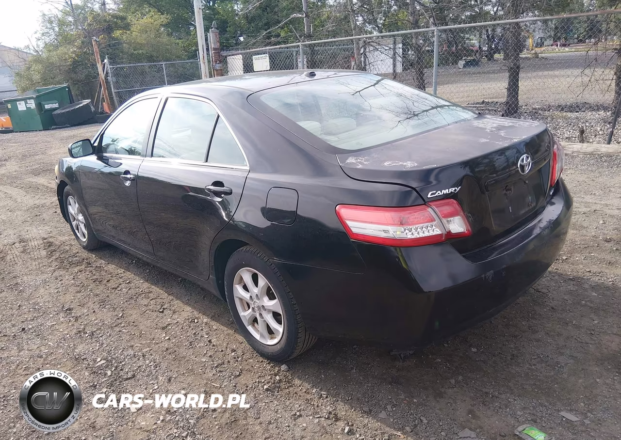 2011 Toyota Camry Le VIN:4T1BF3EK7BU145918 - 3
