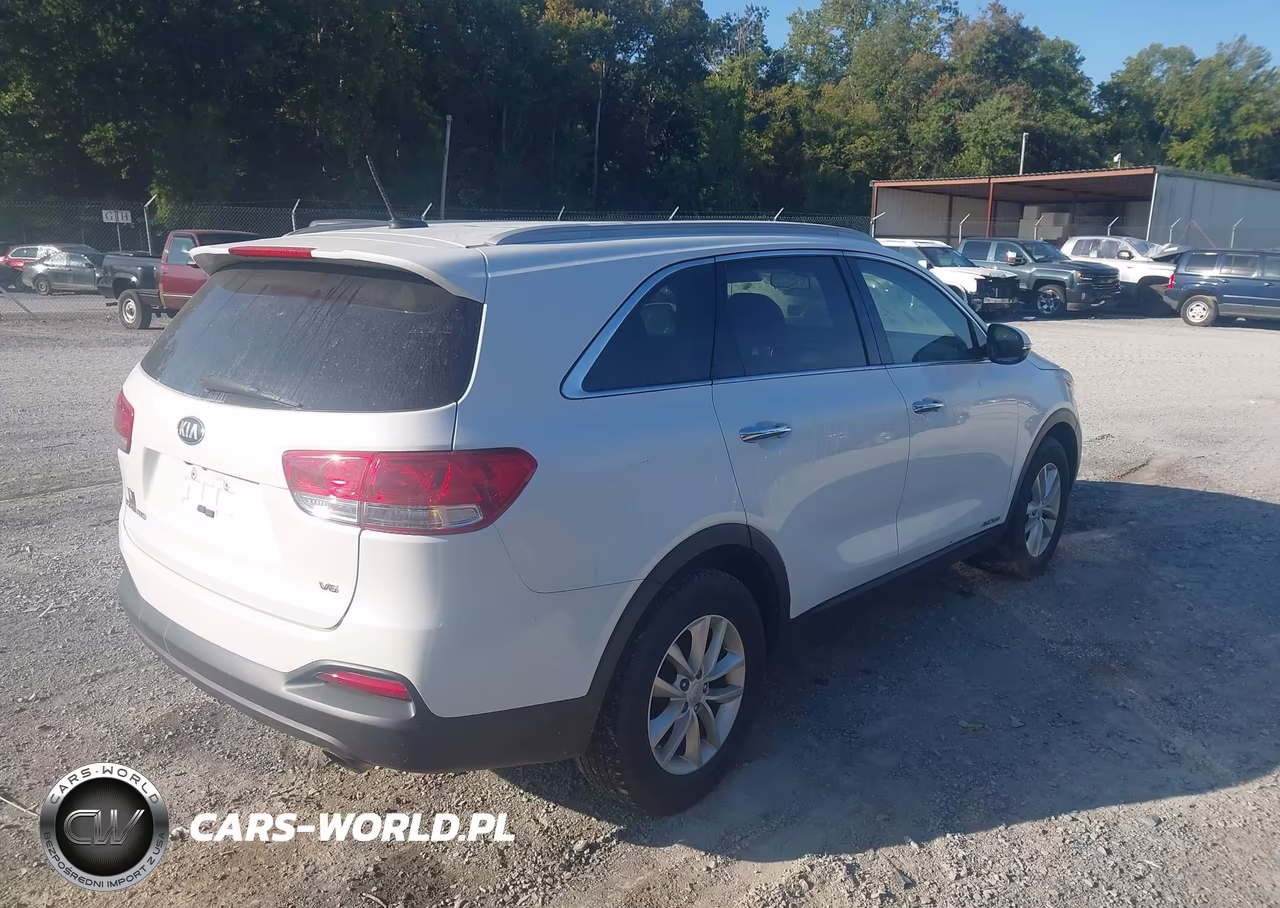 2018 Kia Sorento 3.3L Lx VIN:5XYPGDA51JG420888 - 4