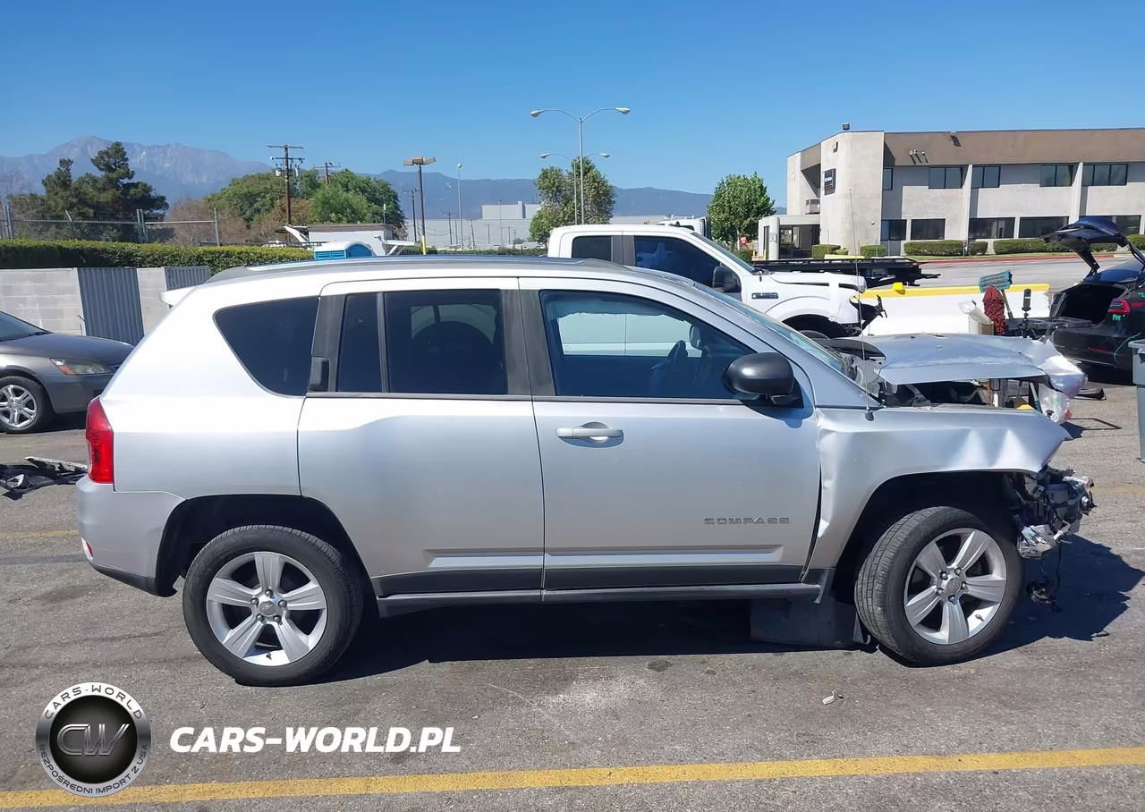 2012 Jeep Compass Latitude VIN:1C4NJCEA1CD651690 - 14