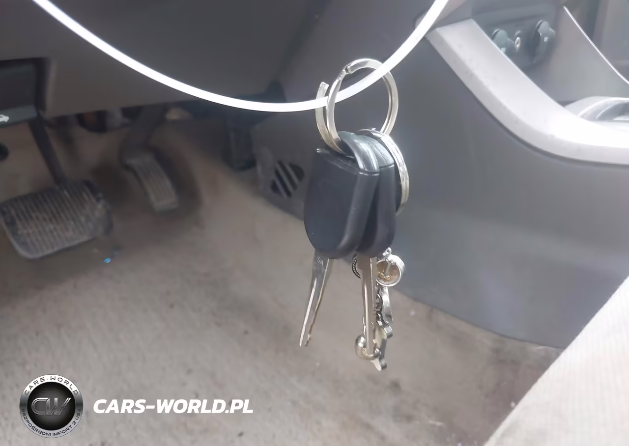 2008 Ford Focus S VIN:1FAHP34N98W183659 - 11