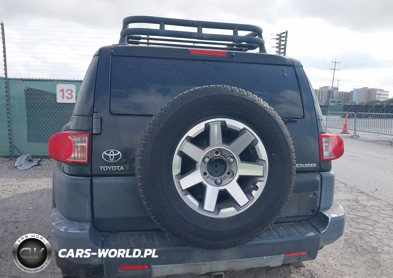 2008 Toyota Fj Cruiser VIN:JTEZU11F28K003692 - 16