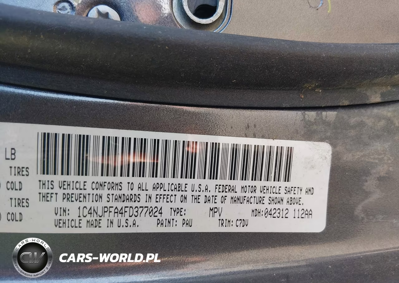 2015 Jeep Patriot Latitude VIN:1C4NJPFA4FD377024 - 9