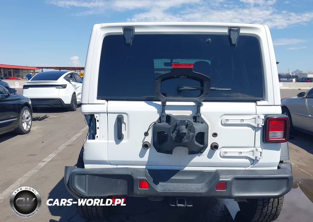 2023 Jeep Wrangler 4-Door Rubicon 4X4 VIN:1C4HJXFN0PW701494 - 16
