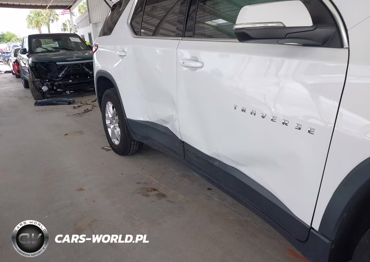 2021 Chevrolet Traverse Fwd Lt Cloth VIN:1GNERGKW8MJ196119 - 6