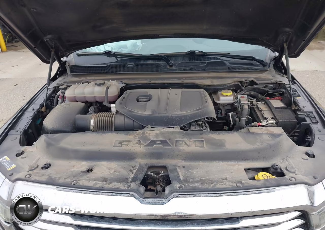 2026 Ram 1500 Laramie 4X4 5'7 Box VIN:1C6SRFJP2TN259293 - 10