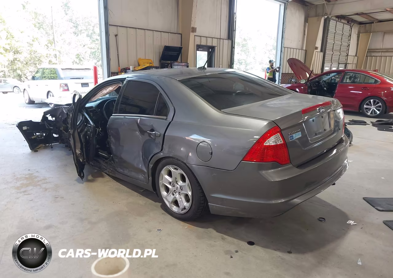 2010 Ford Fusion Se VIN:3FAHP0HA5AR256783 - 3