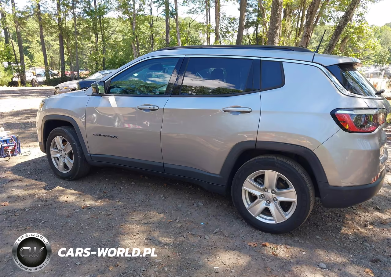 2022 Jeep Compass Latitude Fwd VIN:3C4NJCBB7NT138812 - 3