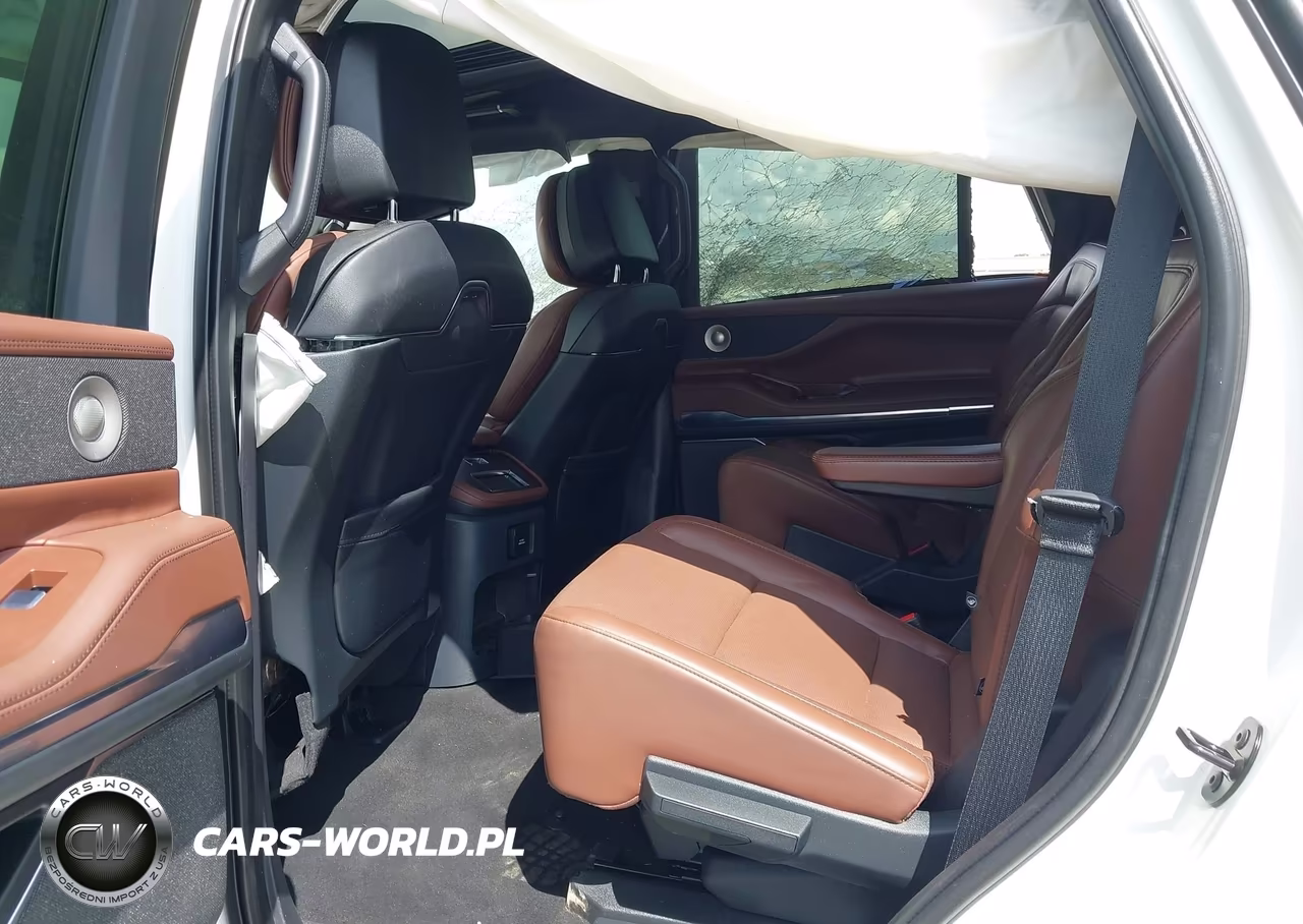 2025 Lincoln Navigator Reserve VIN:5LMJJ2LG3SEL05318 - 8