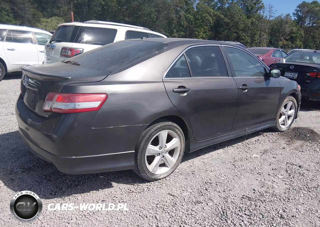 2010 Toyota Camry Se VIN:4T1BF3EKXAU103760 - 4