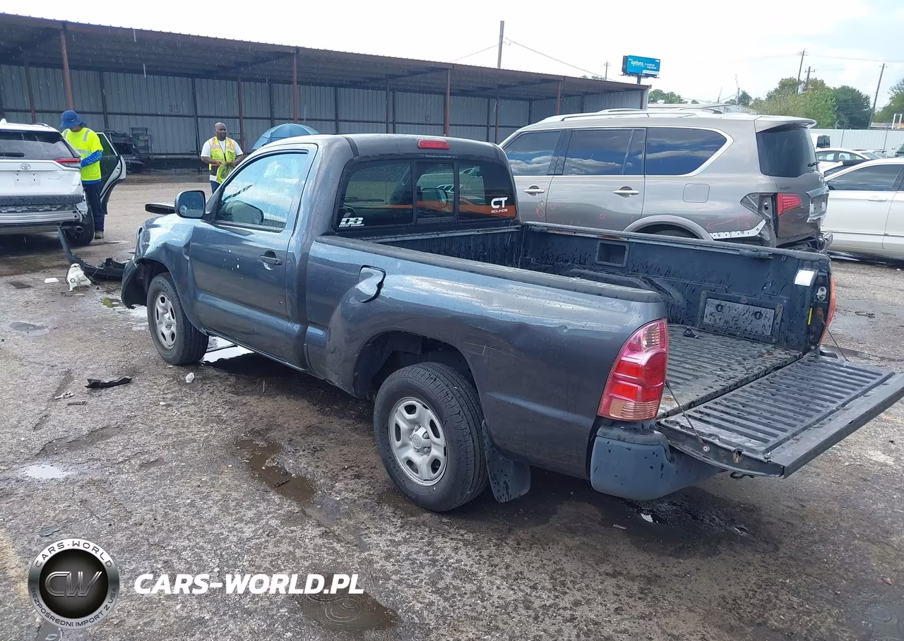 2010 Toyota Tacoma VIN:5TENX4CN0AZ748233 - 3