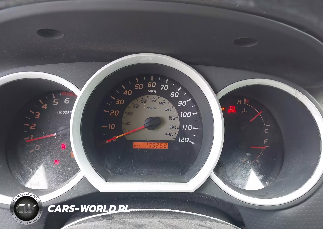 2010 Toyota Tacoma VIN:5TENX4CN0AZ748233 - 7