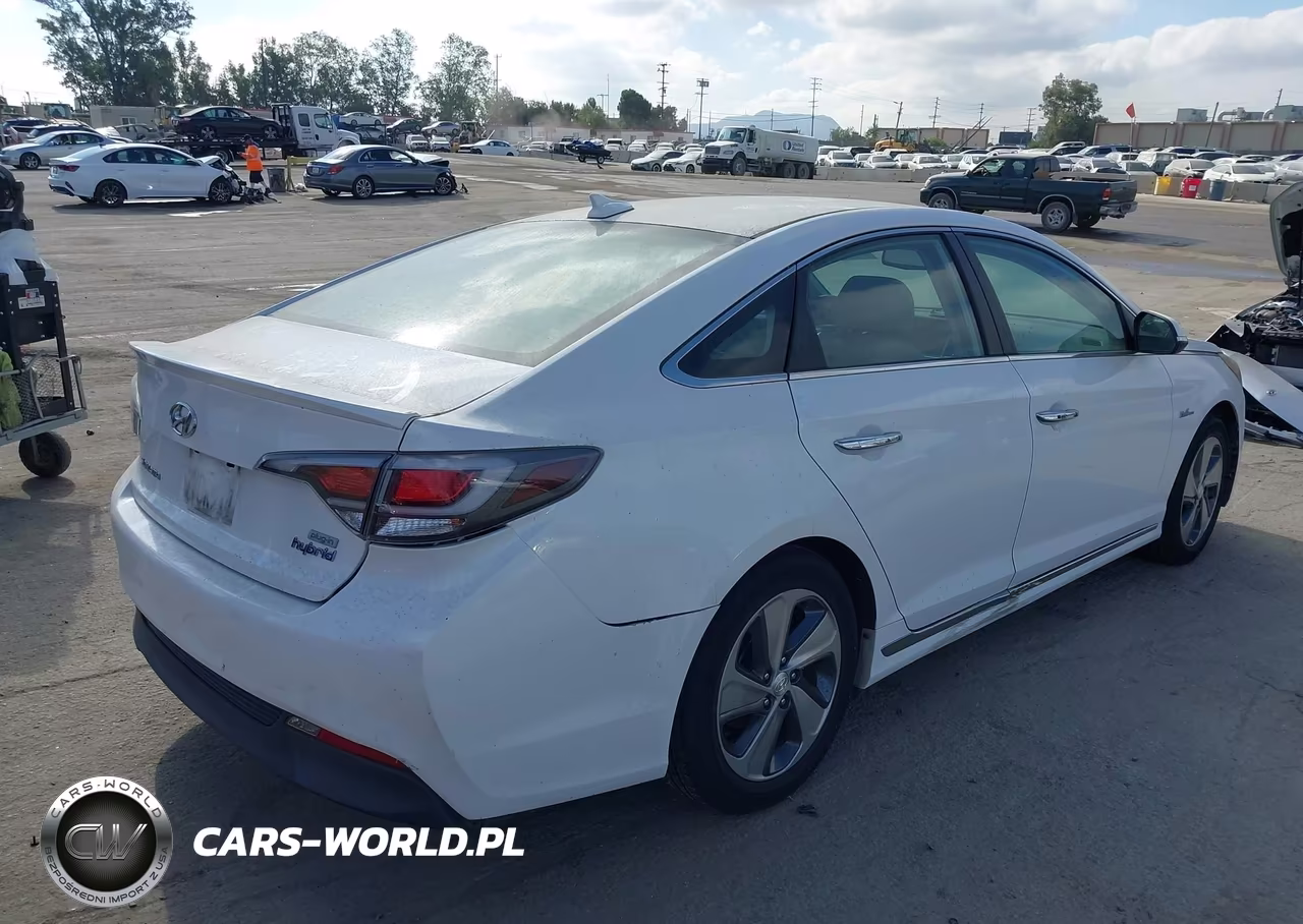 2017 Hyundai Sonata Plug-In Hybrid VIN:KMHE14L2XHA044774 - 4