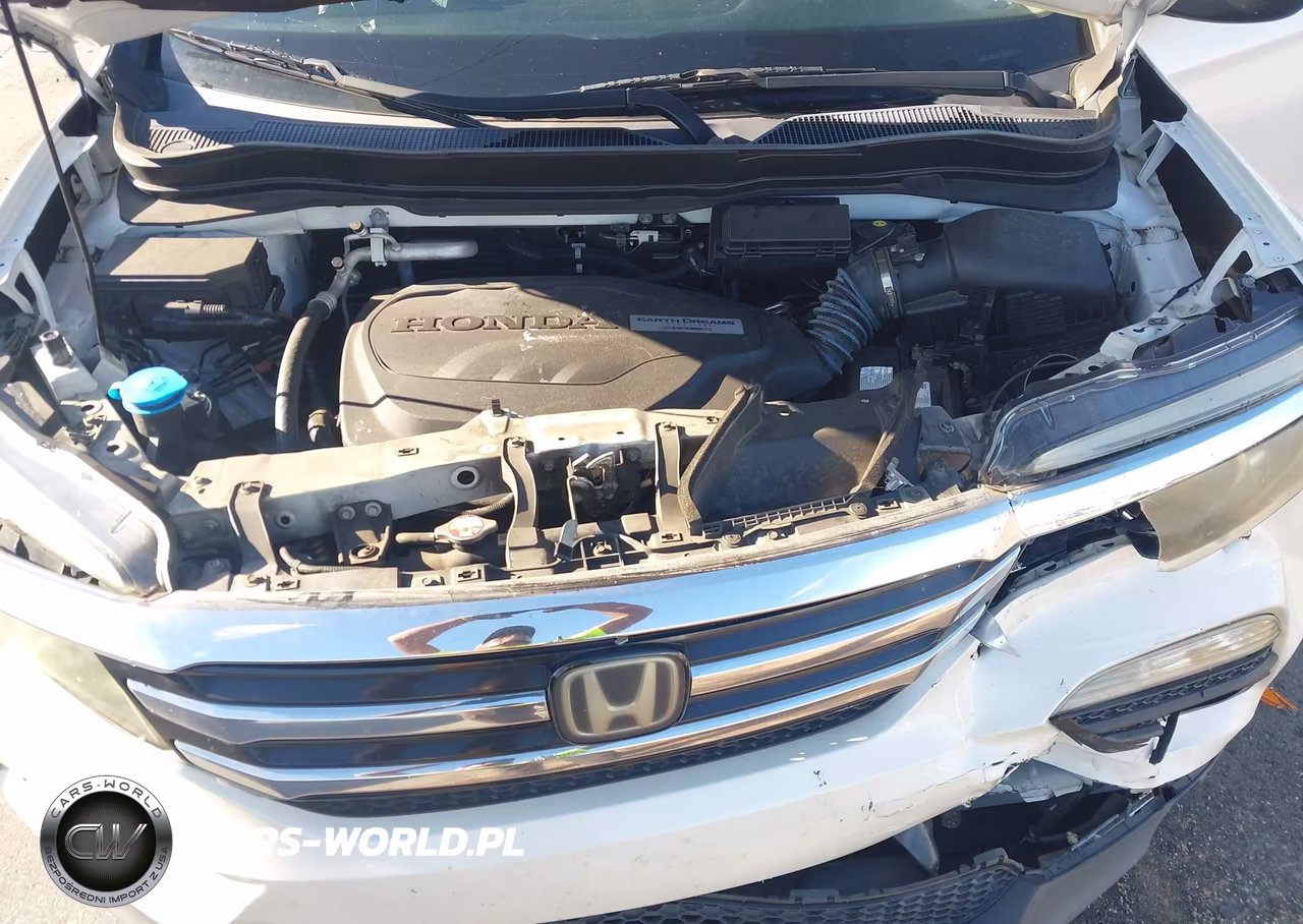 2017 Honda Pilot Touring VIN:5FNYF5H97HB016341 - 10
