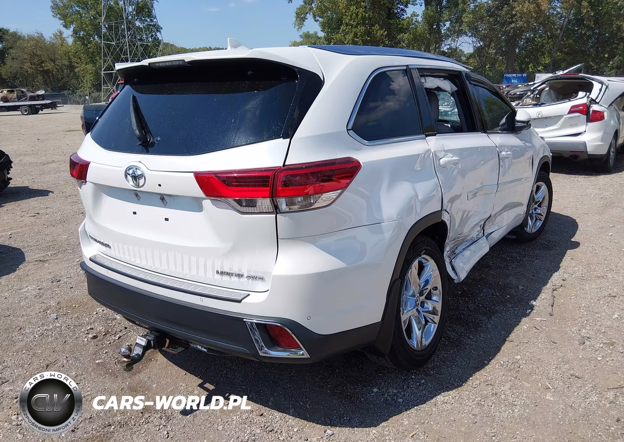 2018 Toyota Highlander Limited VIN:5TDDZRFH0JS911873 - 4